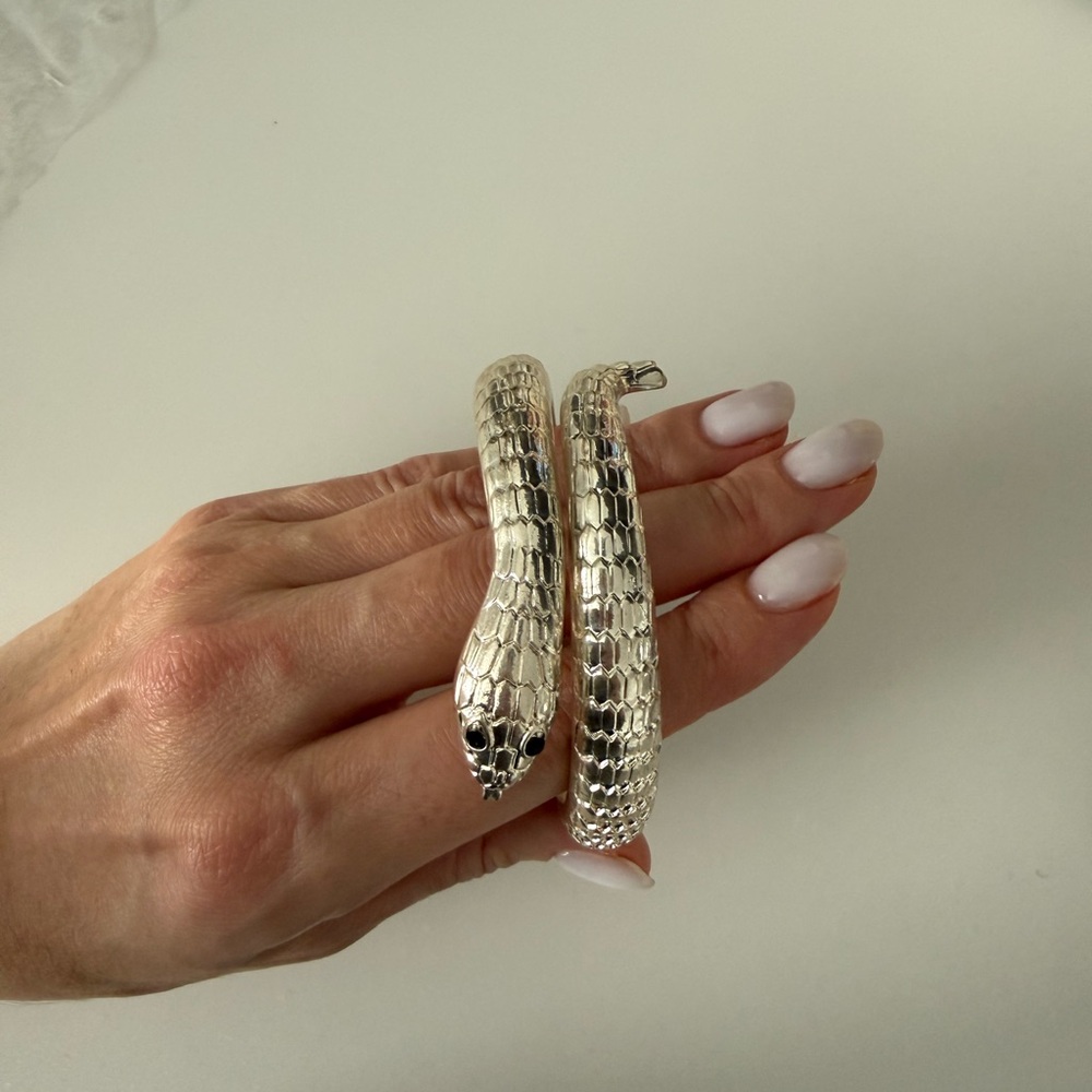 New Bracelet for Women’s